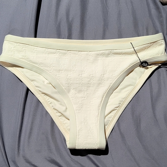 Blackbough Other - Blackbough Monogram Bikini Bottom Cream Textured NWT Size S